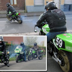 Essai de la S3, escorté par un duo de Kawa